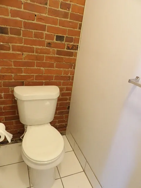 2 bed, 1.5 bath, 1200 sqft, $1,650 — Photo 4