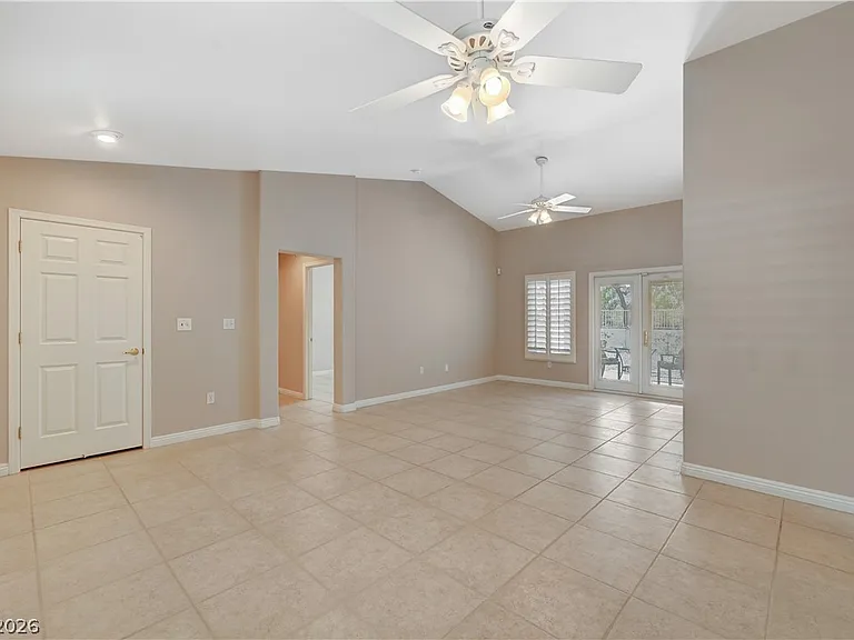 10609 Paradise Point Dr — Photo 15