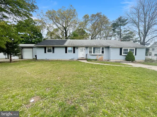 105 Vassar Sq, Absecon, NJ 08201