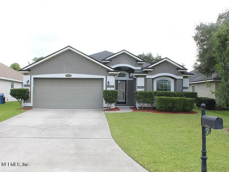 4198 Victoria Lakes Dr W — Photo 1