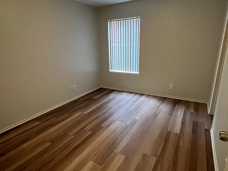 13000 Dronfield Ave #110 — Photo 8