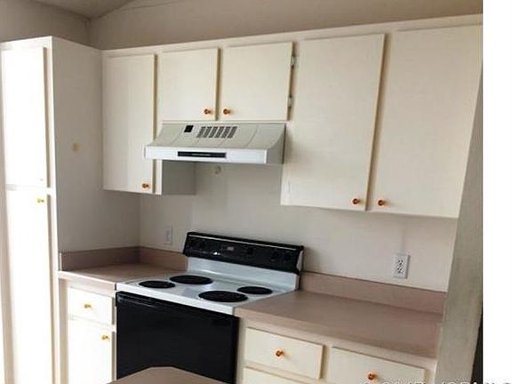 3rd image of 1108 Plover Pl