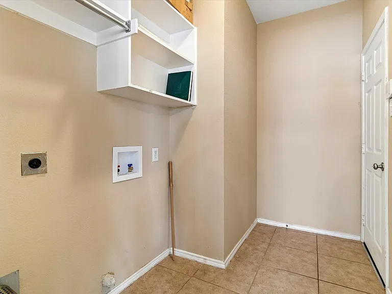 10610 Stone Falls Ln — Photo 21