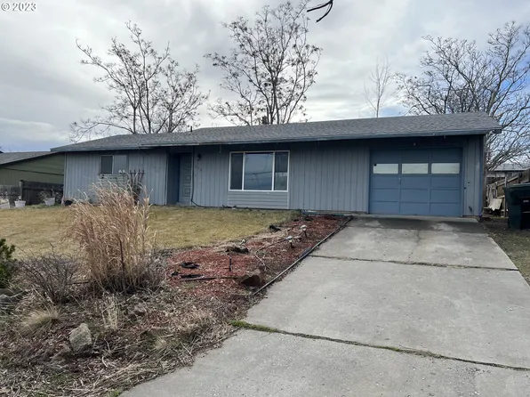 150 Washington St, Umatilla, OR 97882