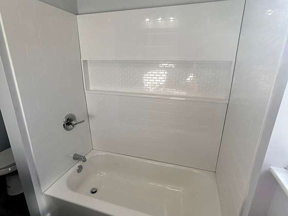 3rd image of 67 Fairlawn Ave #3