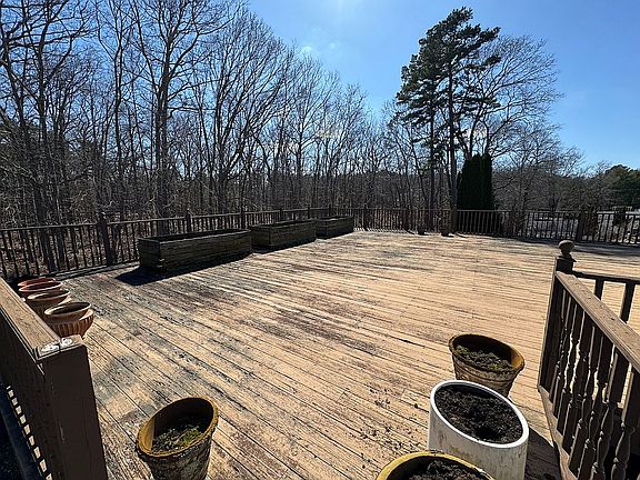 5th image of 199 Royal Oak Dr