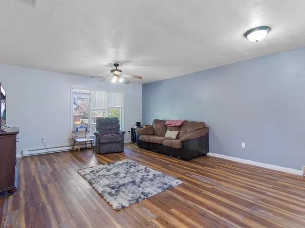 724 Fairmont St, Burley, ID 83318