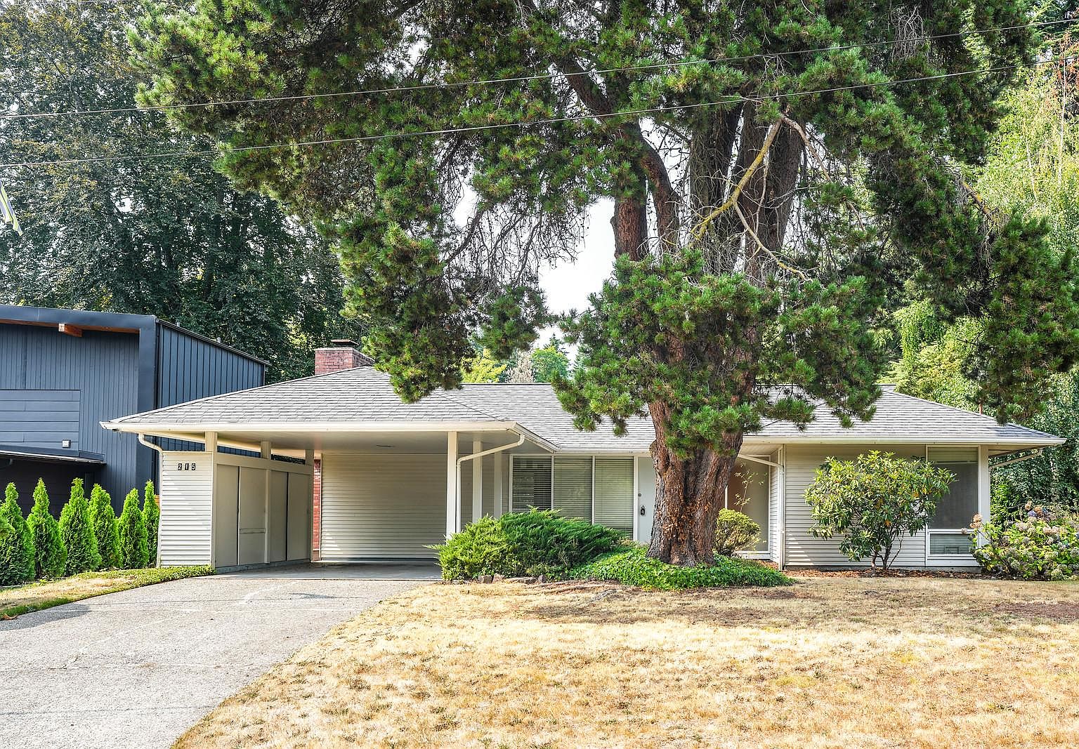 215 110th Ave SE, Bellevue, WA 98004 Zillow