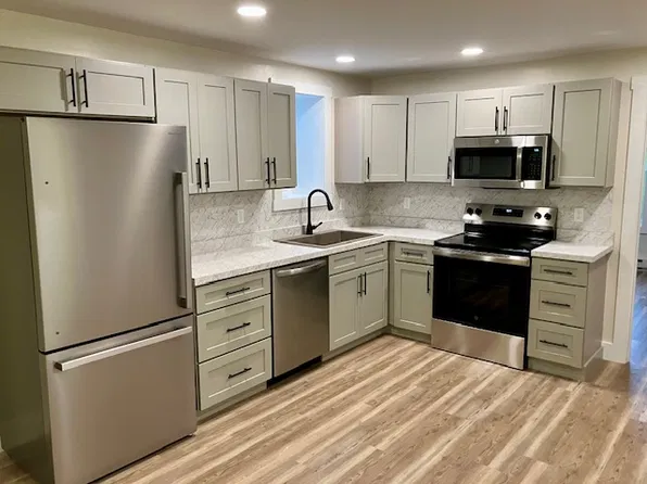 275 W Market St, Middleburg, PA