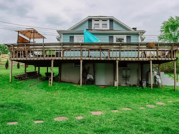181 Youngs Rd, Raven, VA 24639