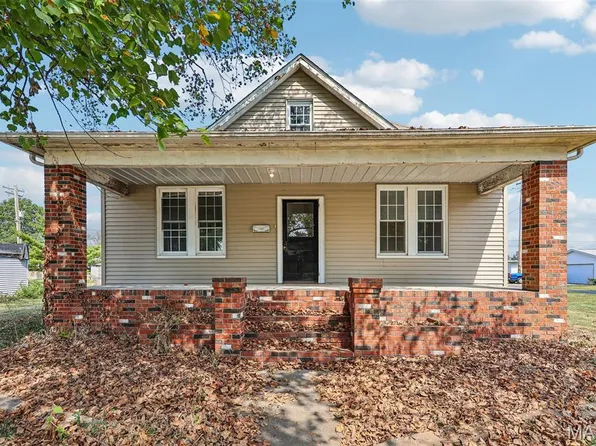 509 E 4th North St, Mount Olive, IL 62069