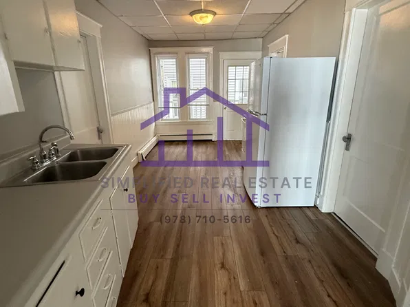 17 Jefferson St APT 8, Lewiston, ME 04240