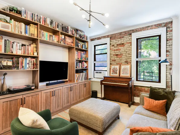 24-75 38th Street image 1 of 12