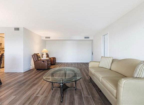 4th image of 3430 Gulf Shore Blvd N APT 5B