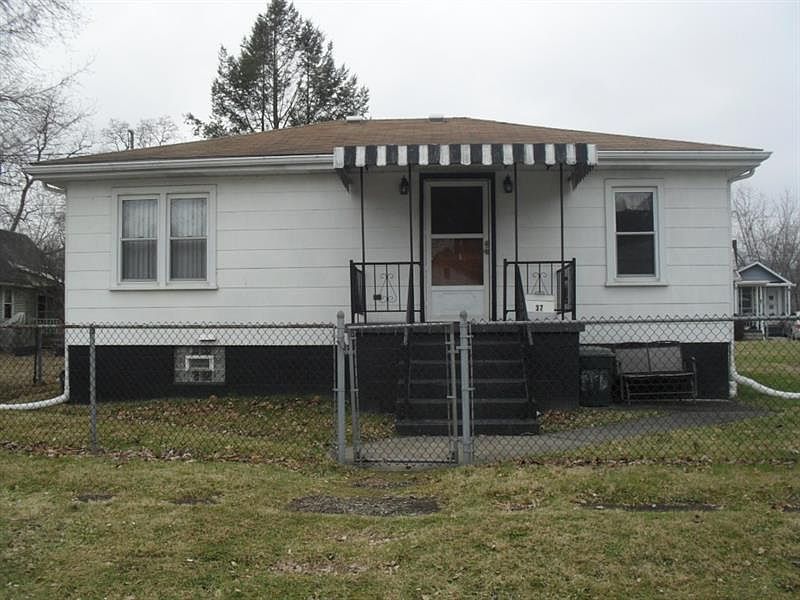 1st image of 37 Robinson St