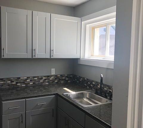 4th image of 2107 E 5th Ave