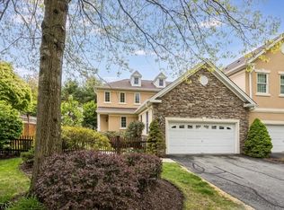 23 Wyckoff Way, Chester, NJ 07930