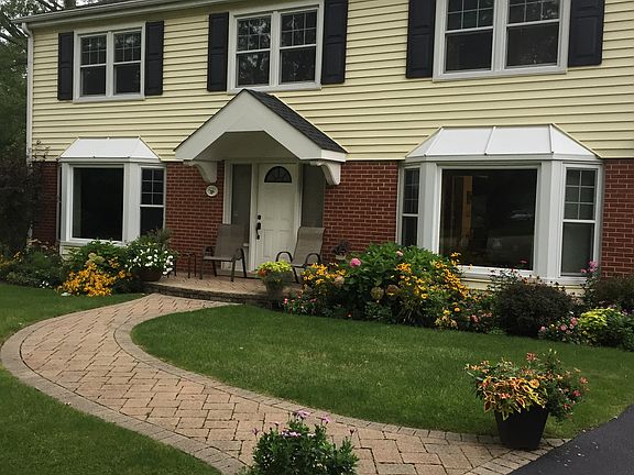 2nd image of 1490 Northwoods Cir