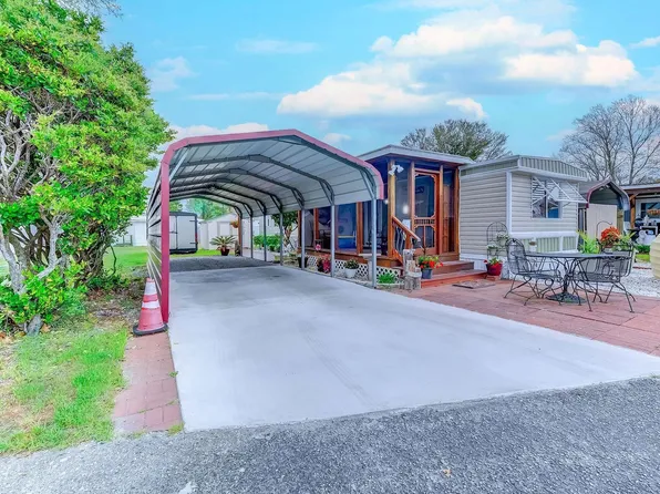 1524 Tanglewood Dr., North Myrtle Beach, SC 29582