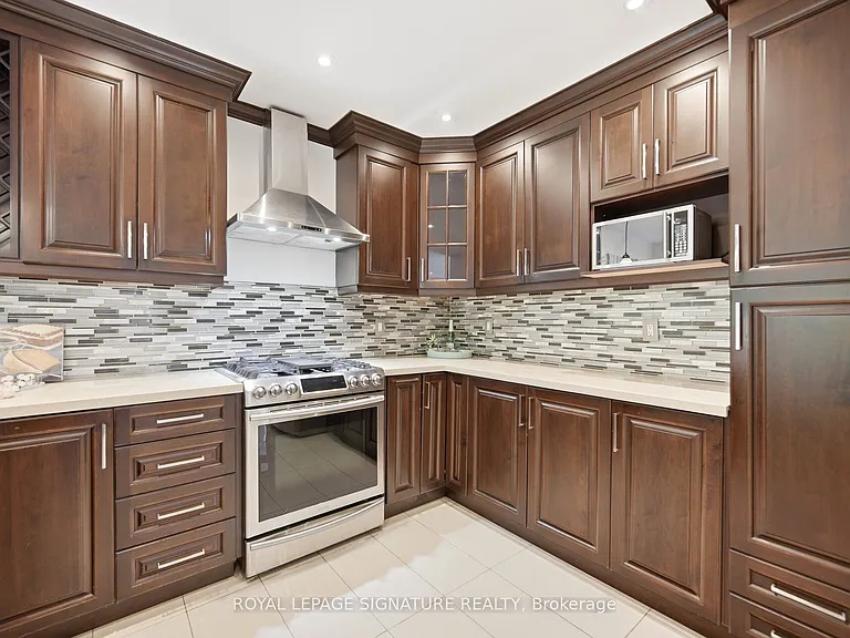 901 Knotty Pine Grv — Photo 6