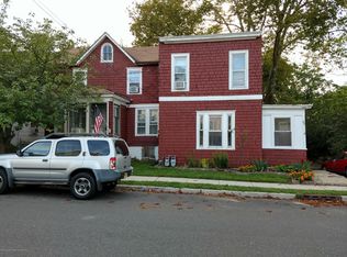 80 Division St, Keyport, NJ 07735