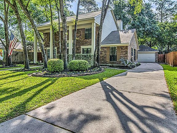 5th image of 15726 Hermitage Oaks Dr