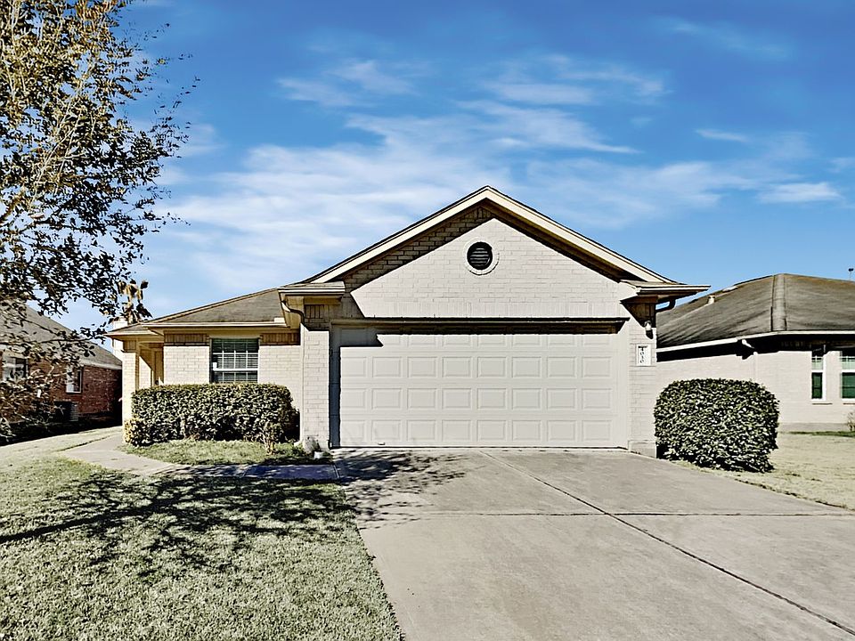 1st image of 4030 Hawthorn Glen Ct