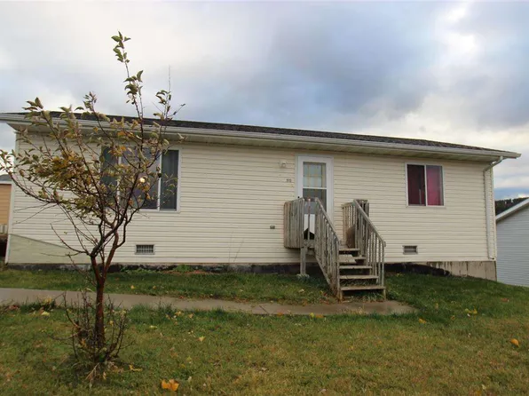 1910 Heather Ct, Sturgis, SD 57785