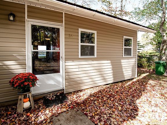 4th image of 31 Lake Paul Rd