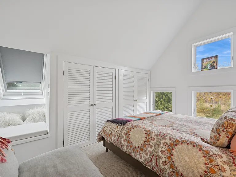McGregor Dr — Photo 21