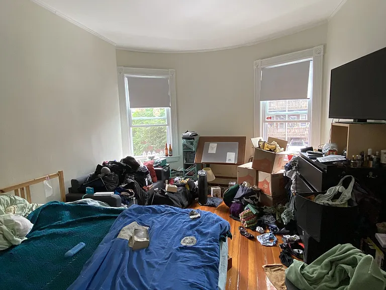 1591 Beacon St #4 — Photo 19