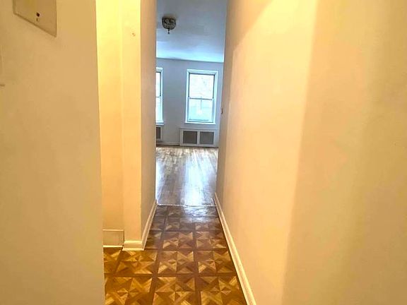 4th image of 519 E 81st St #2F