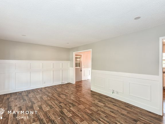 5th image of 508 Ronald Dr SE