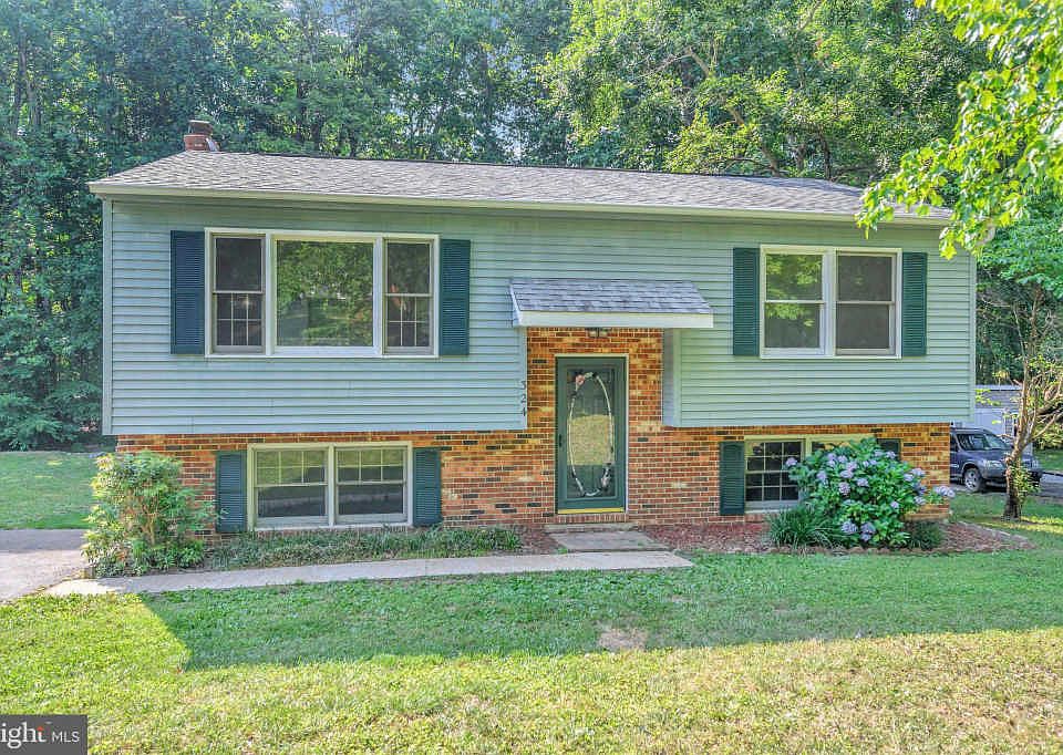 1st image of 324 Burman Ln
