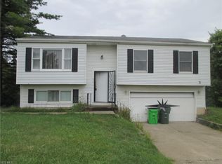 6639 Deer Ct, Bedford Heights, OH 44146