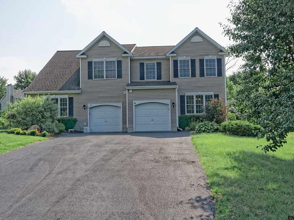 1st image of 18 Paddlewheel Ct