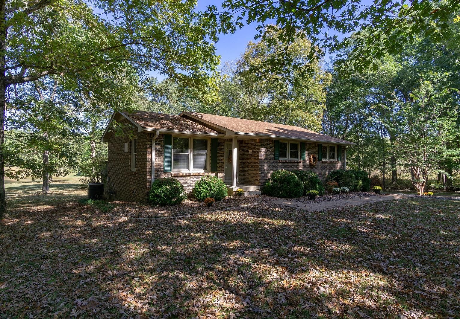 8283 Pinewood Rd, Nunnelly, TN 37098 | Zillow