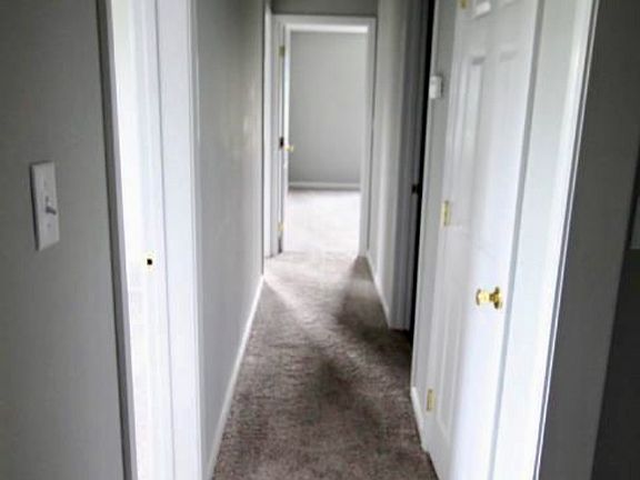 3rd image of 476 Old Scout Dr