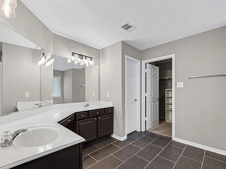 4915 Ibis Lake Ct — Photo 38