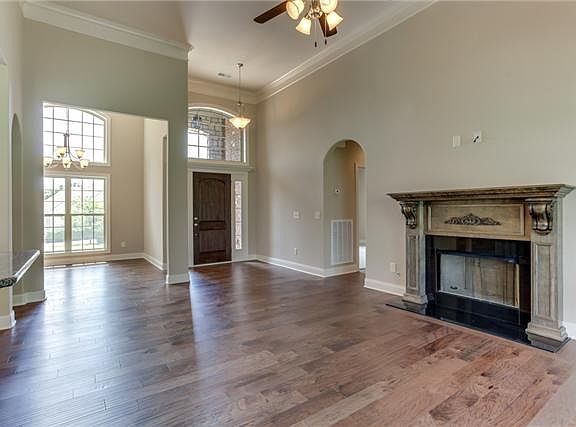 4th image of 1002 Golf Ct Lot 25