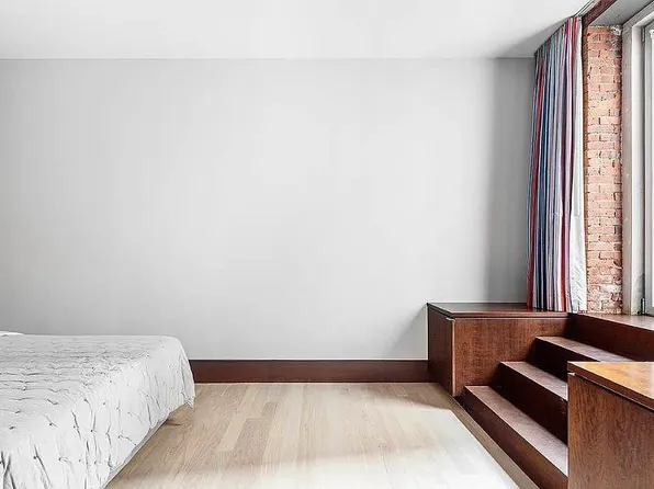 94 Thompson Street image 10 of 15