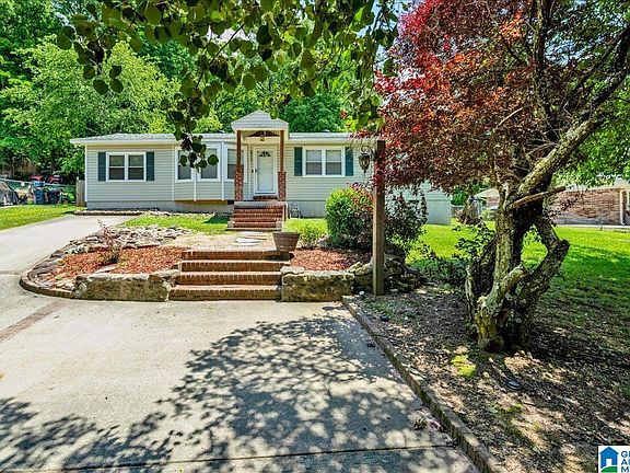 3rd image of 5916 Dewey Heights Rd