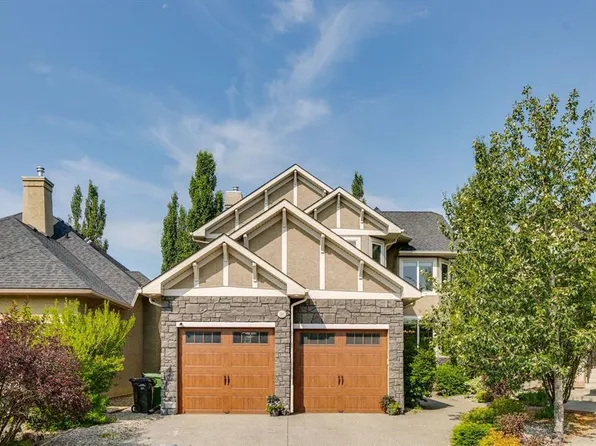 38 E Evergreen Cmn SW, Calgary, AB T2Y 4N8