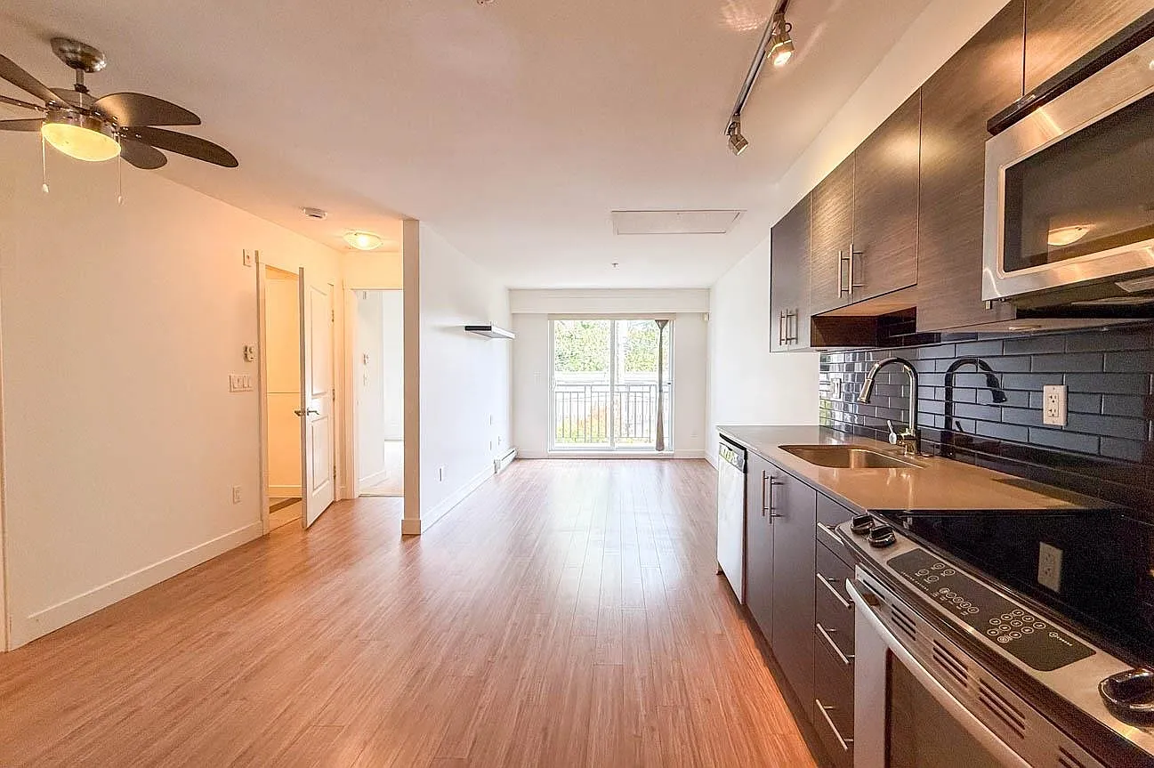 1 bed, 560 sqft, $2,450 — Photo 1