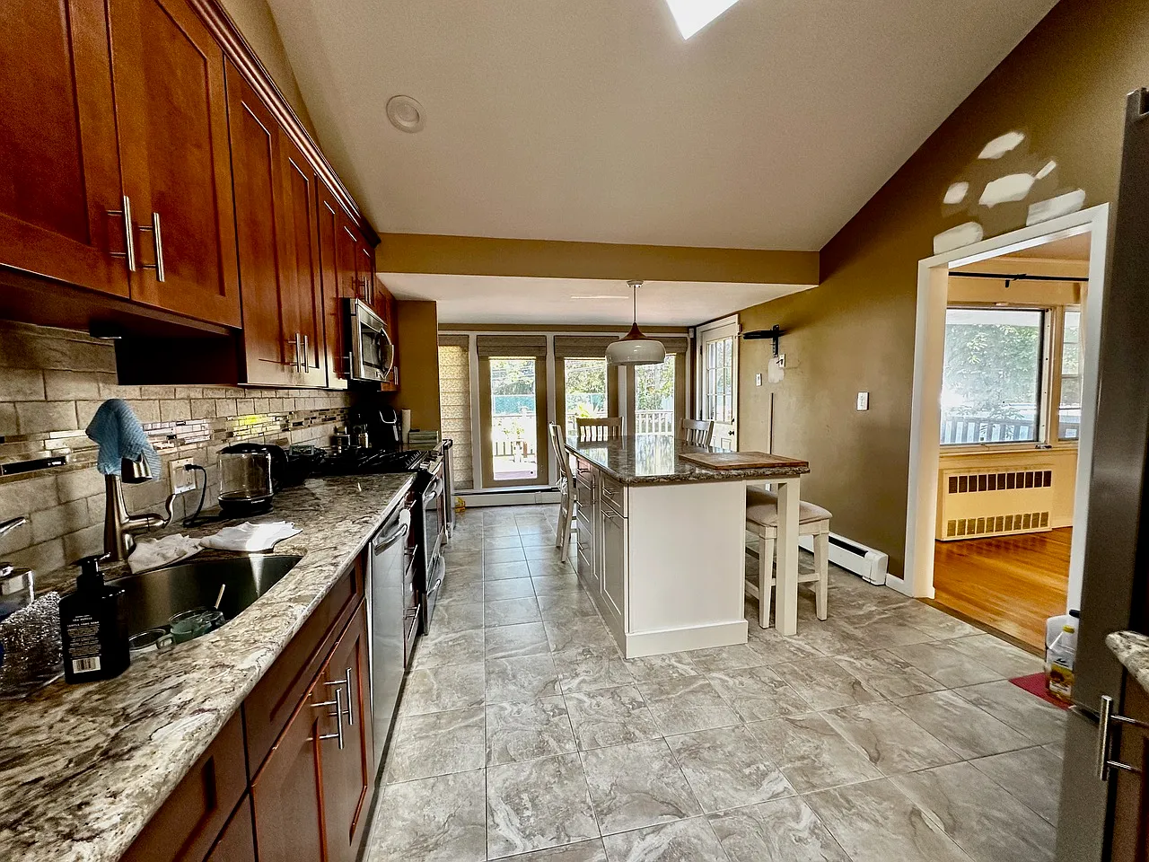 26 Canterbury Rd — Photo 2