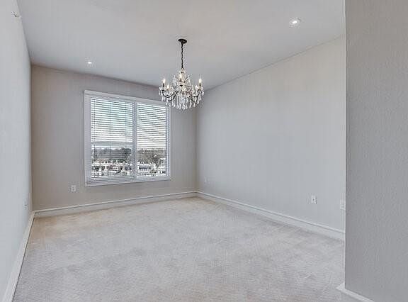 4th image of 3333 Darcy St #2210