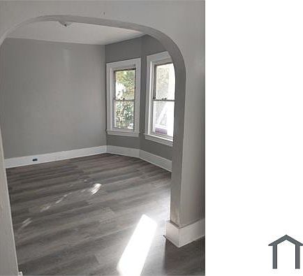 4th image of 3807 E 50th St