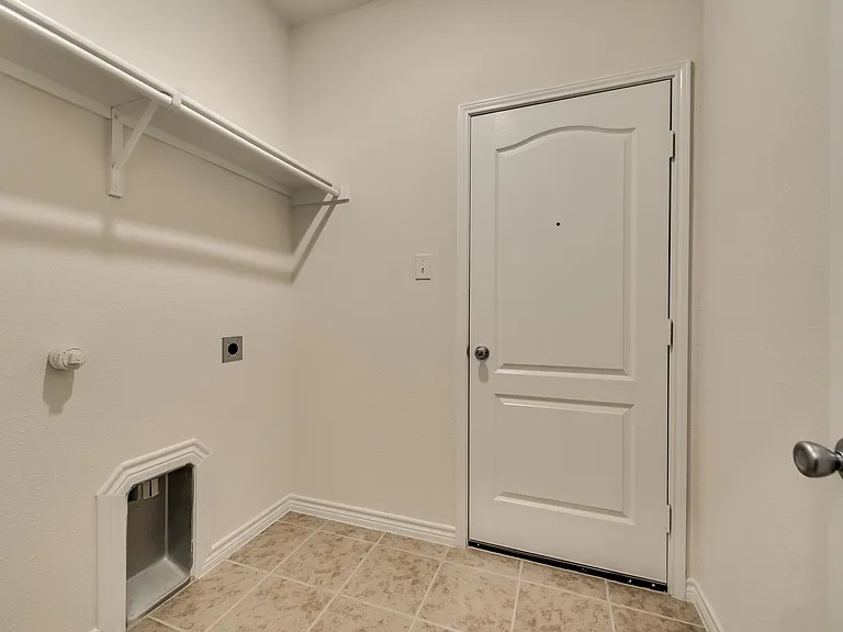 2708 Ryder Ln — Photo 19