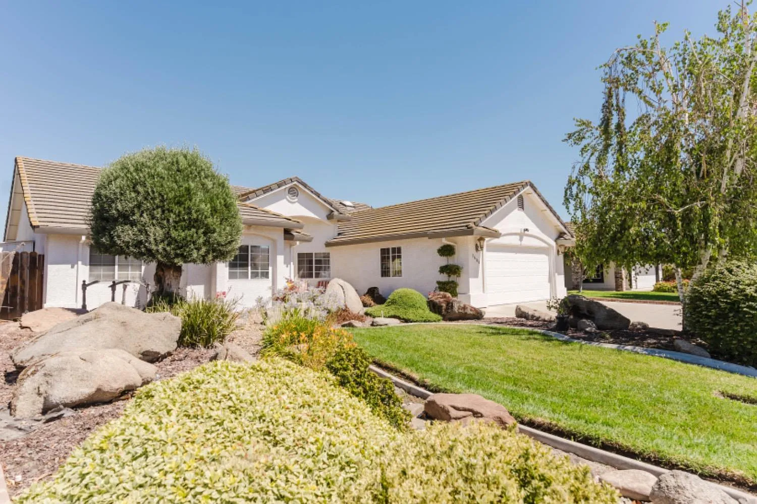 3400 Harbor Dr photo 1