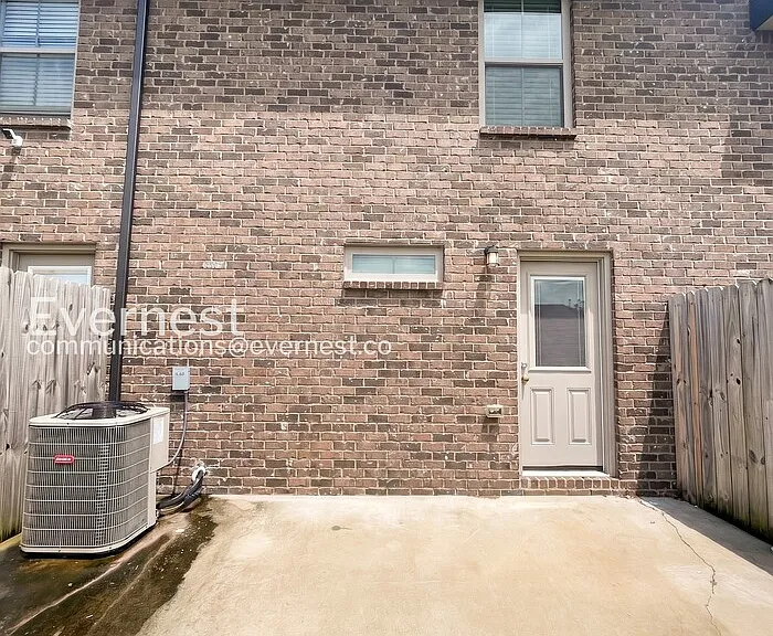 1000 Henry Place Blvd #105 — Photo 22